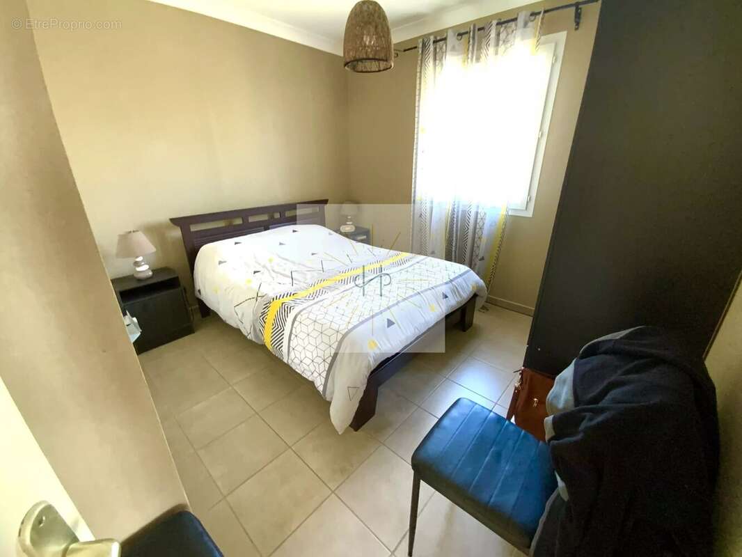 Maison à MONTELIMAR