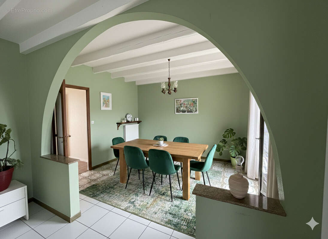 Maison à BASSENS