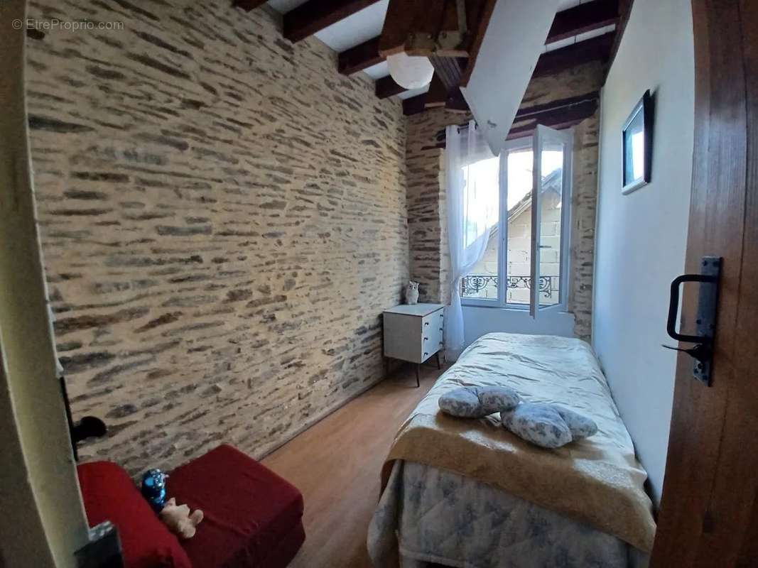 Maison à EGUZON-CHANTOME