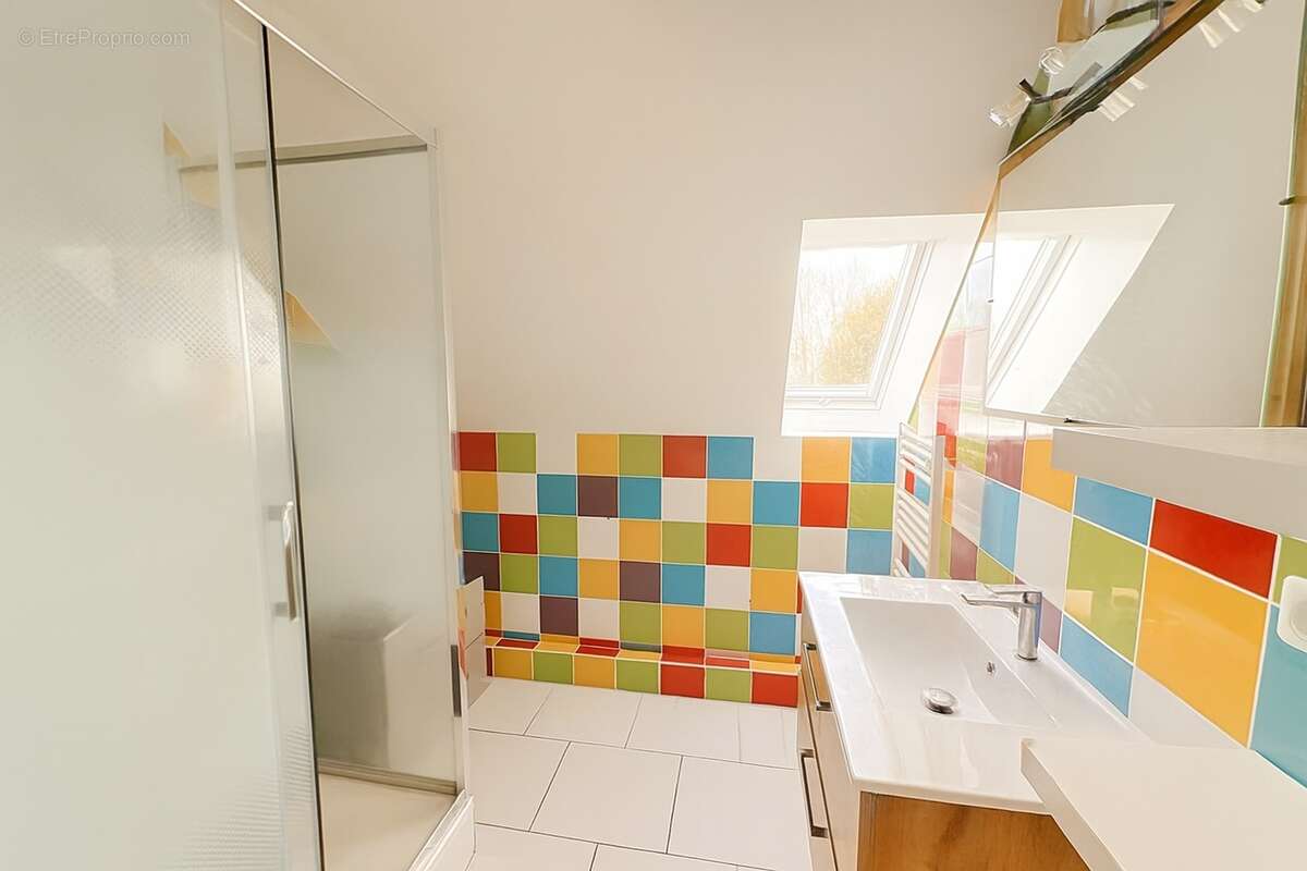 Maison à SAINTE-GENEVIEVE