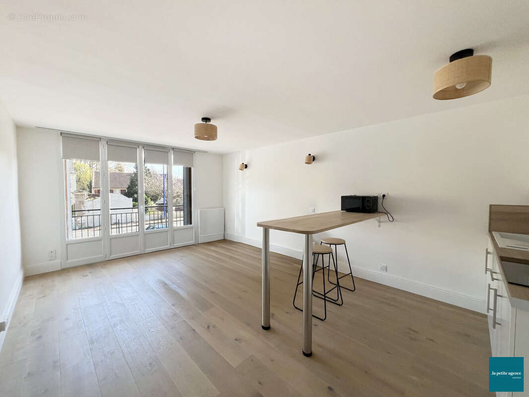 Appartement à MONDEVILLE