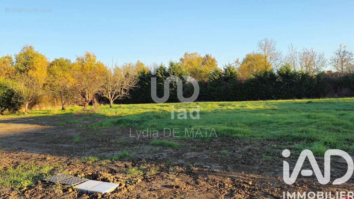 Photo 4 - Terrain à BEAUZELLE