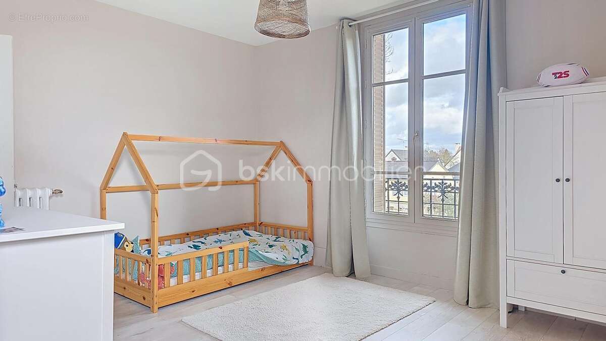 Maison à CHEVRY-COSSIGNY