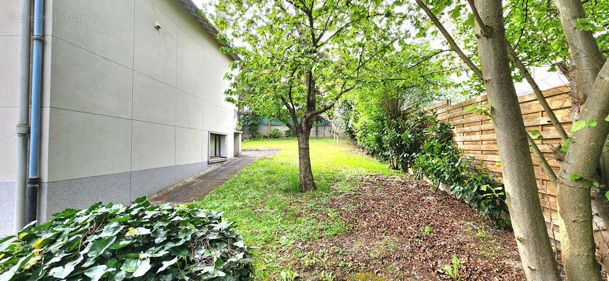 Maison à SAINT-GRATIEN