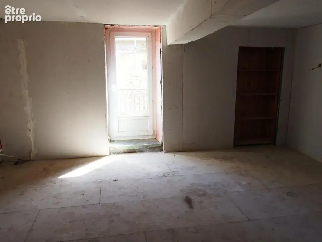 Maison Vitteaux 7  à rénover de 75 m2 - photo 5