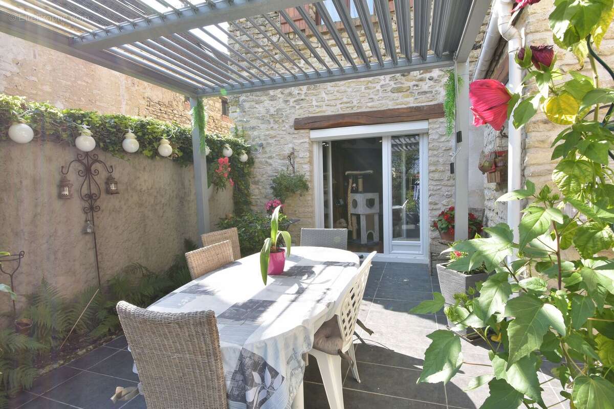 Maison 130 m² à Issou  - photo 18