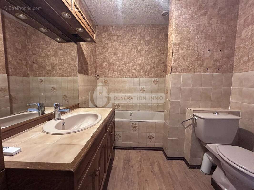 Maison à SAINT-MARTIN-DE-CRAU