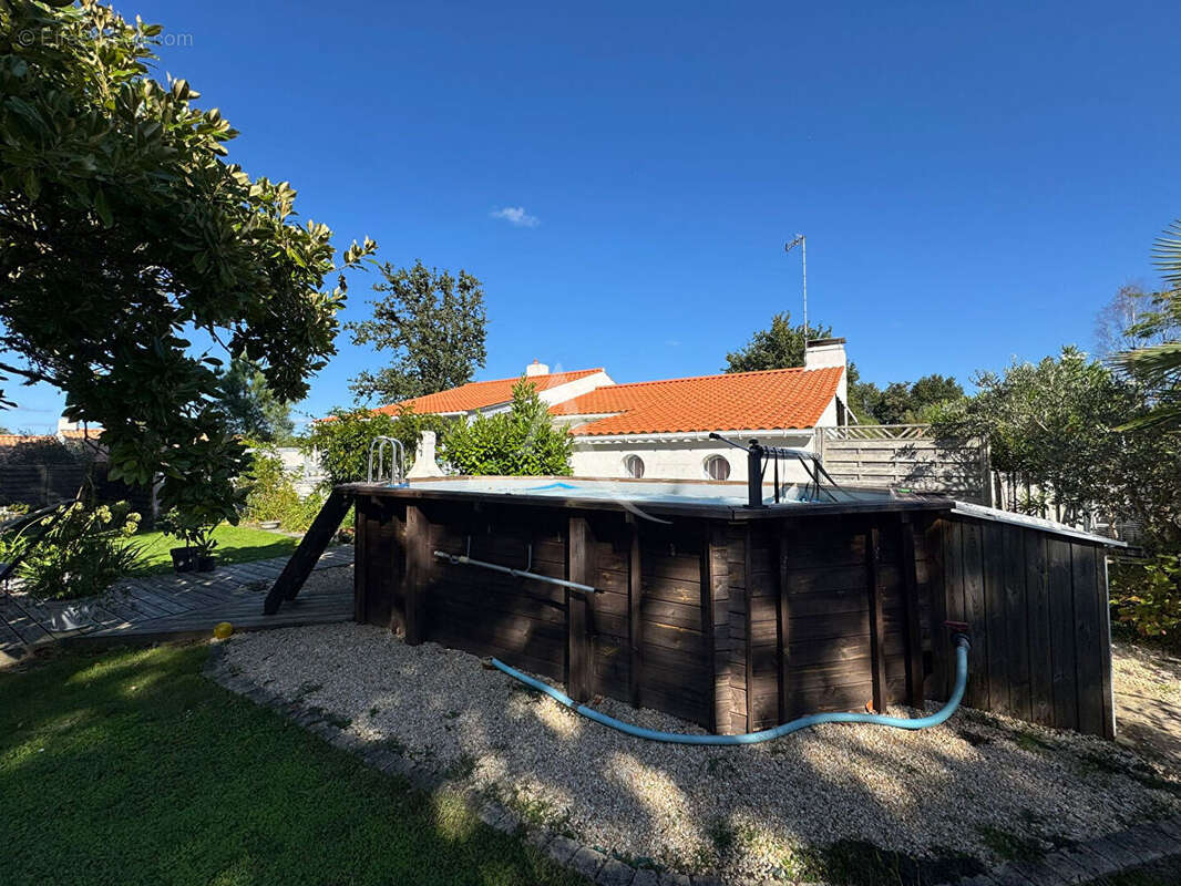 Maison à SAINT-MAIXENT-SUR-VIE