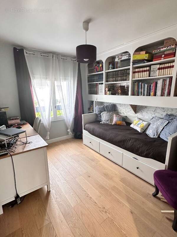Maison à BUC