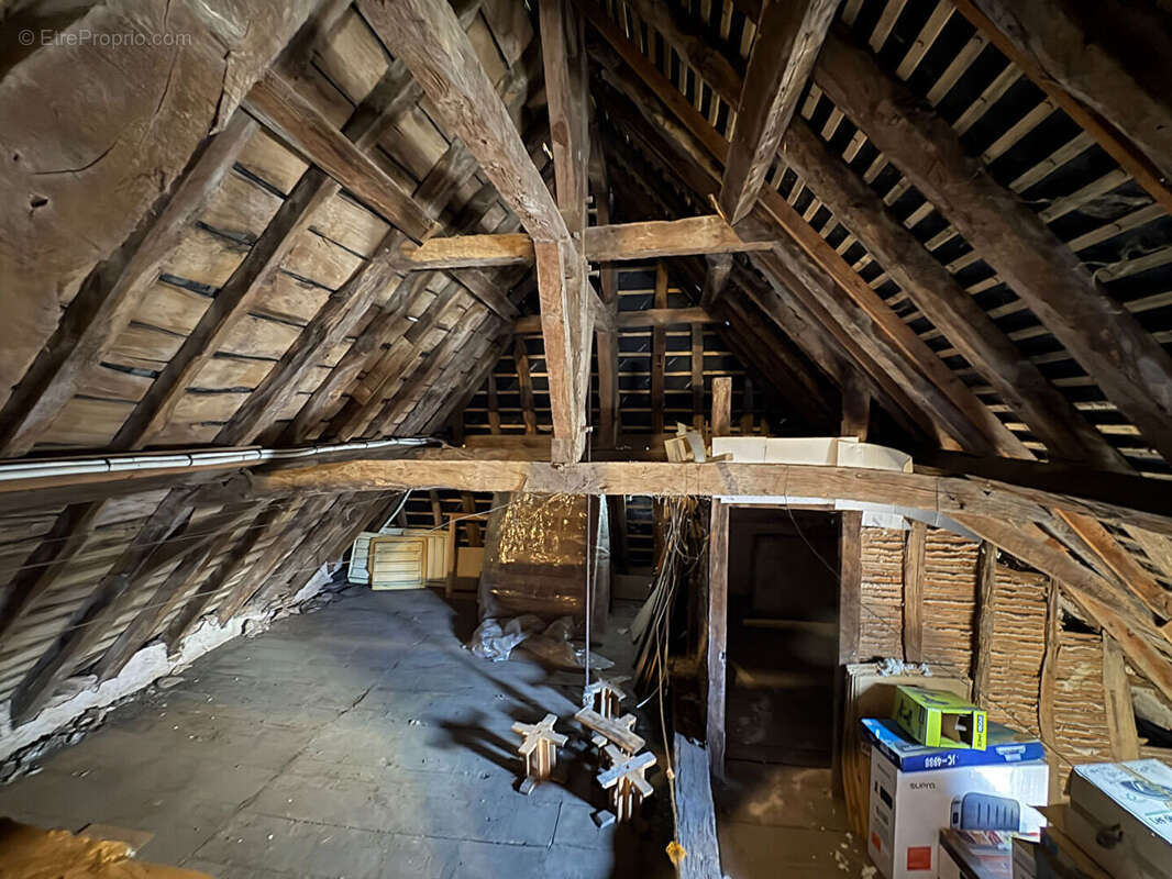Maison à JUILLAC