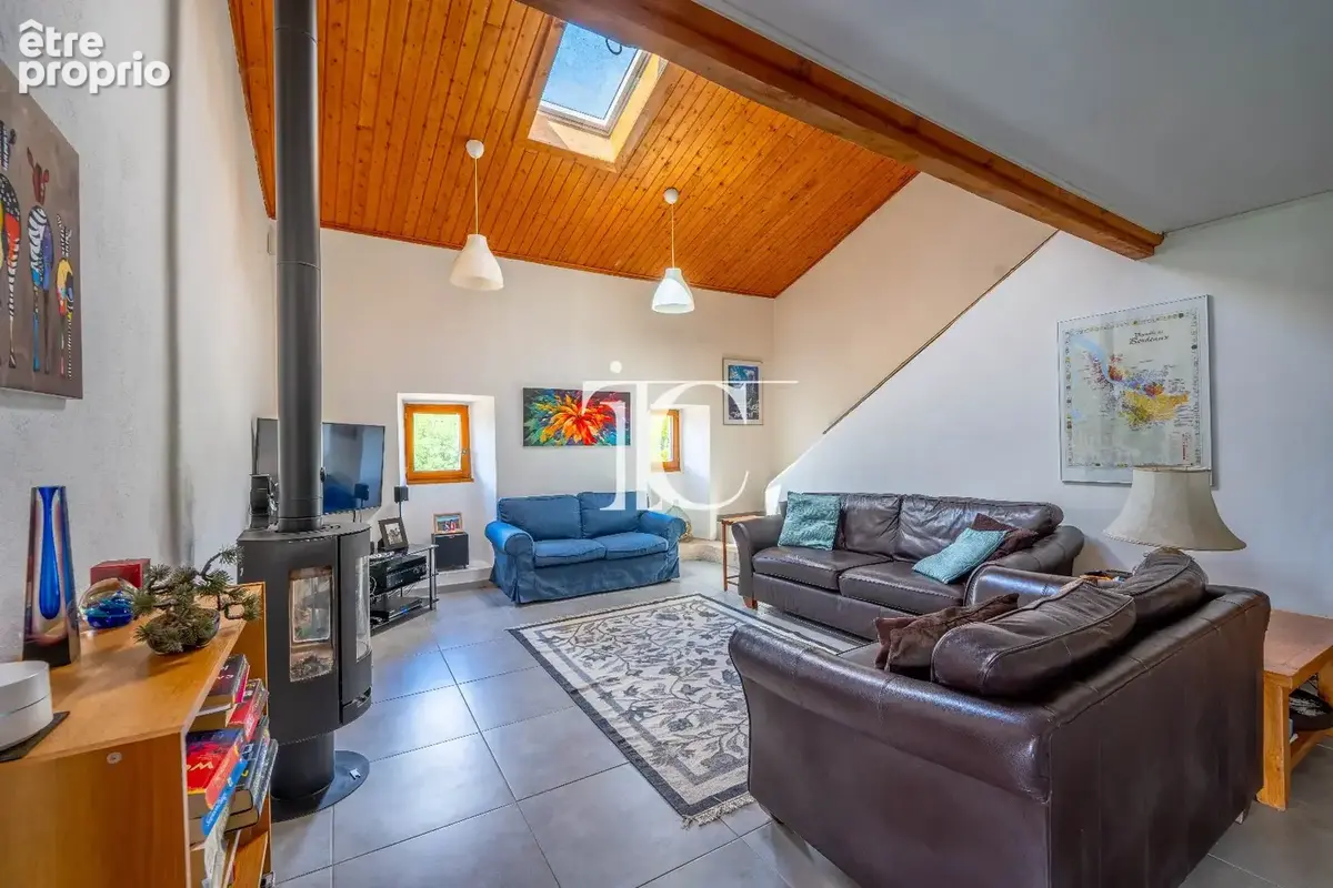 Mas de charme de 300 m² habitables sur 1,5 hectare arboré - photo 10