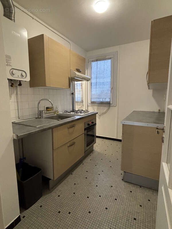 Appartement à EZANVILLE