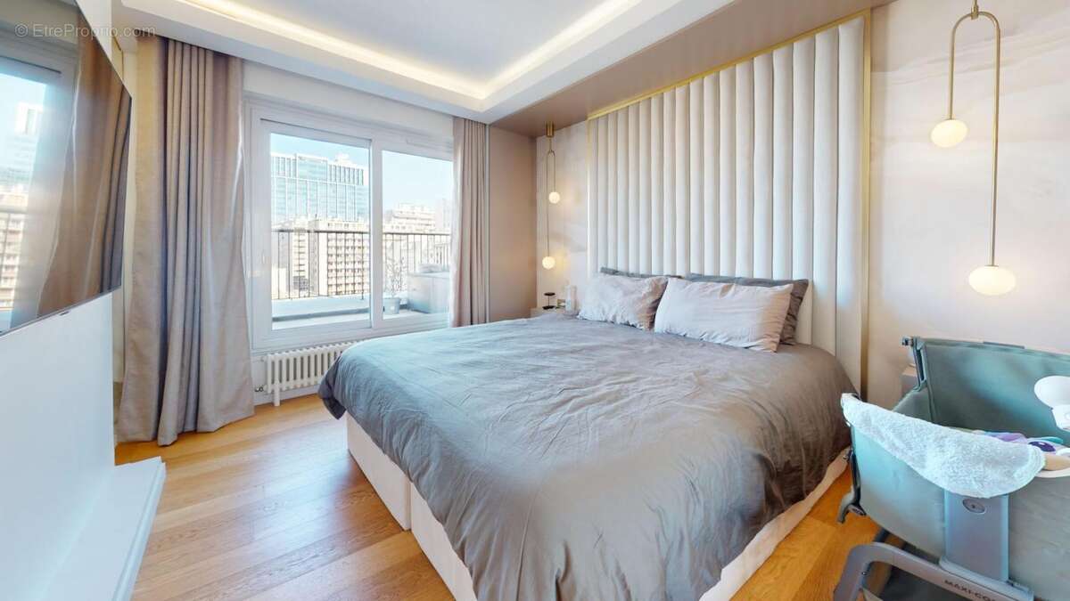 Appartement à LEVALLOIS-PERRET