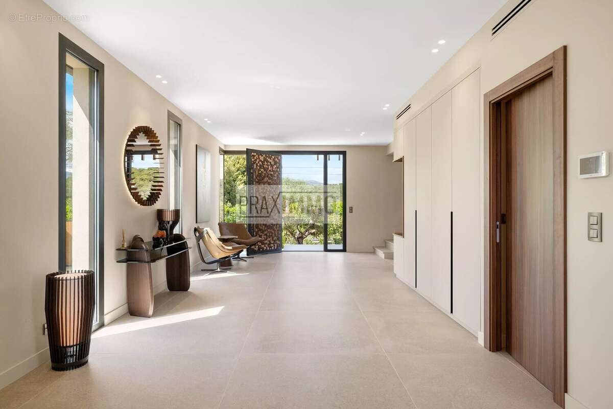 Maison à MOUGINS