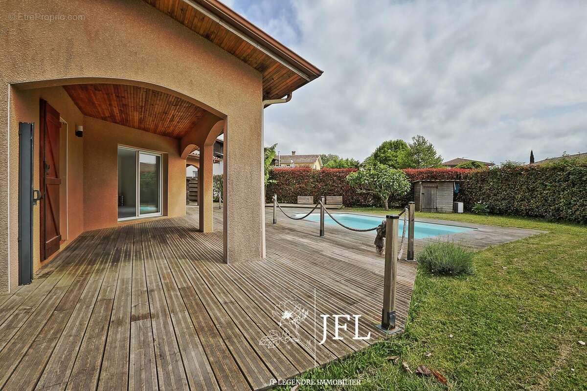 Maison 111 m² à Saubion  - photo 3