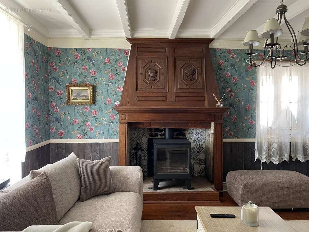 Maison à LA CROIX-COMTESSE