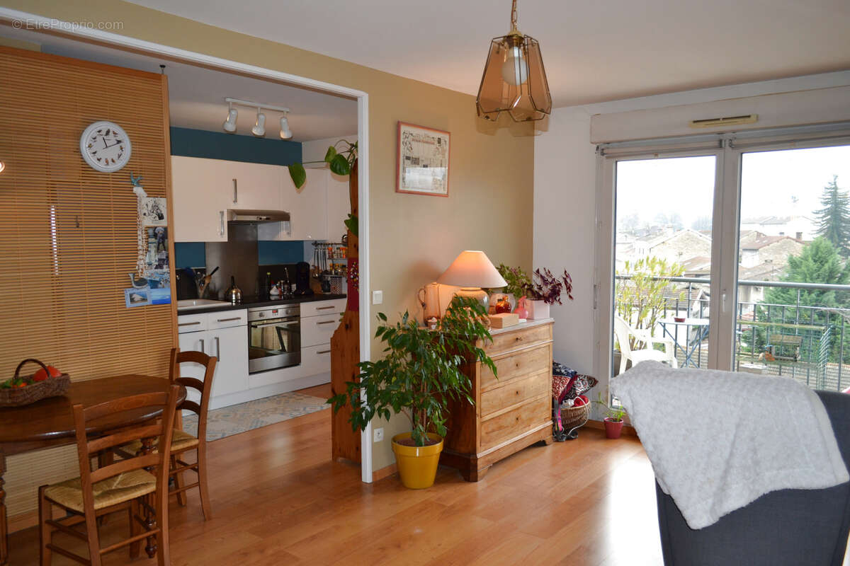 Appartement à BOURGOIN-JALLIEU