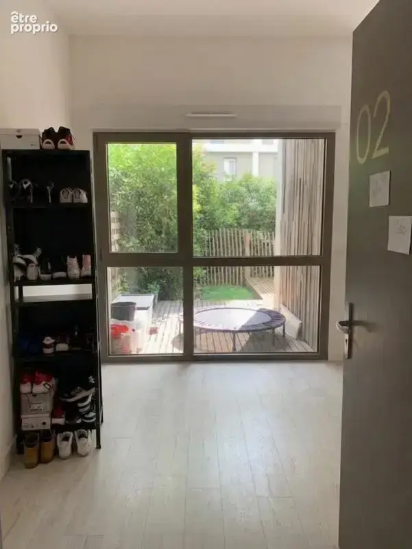Bordeaux, quartier Euratlantique, T2 récent de 46 m2 avec extérieur de 28 m2 - photo 2