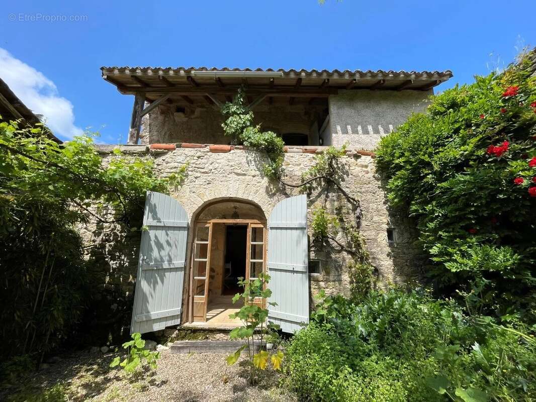 Maison à PUY-L'EVEQUE