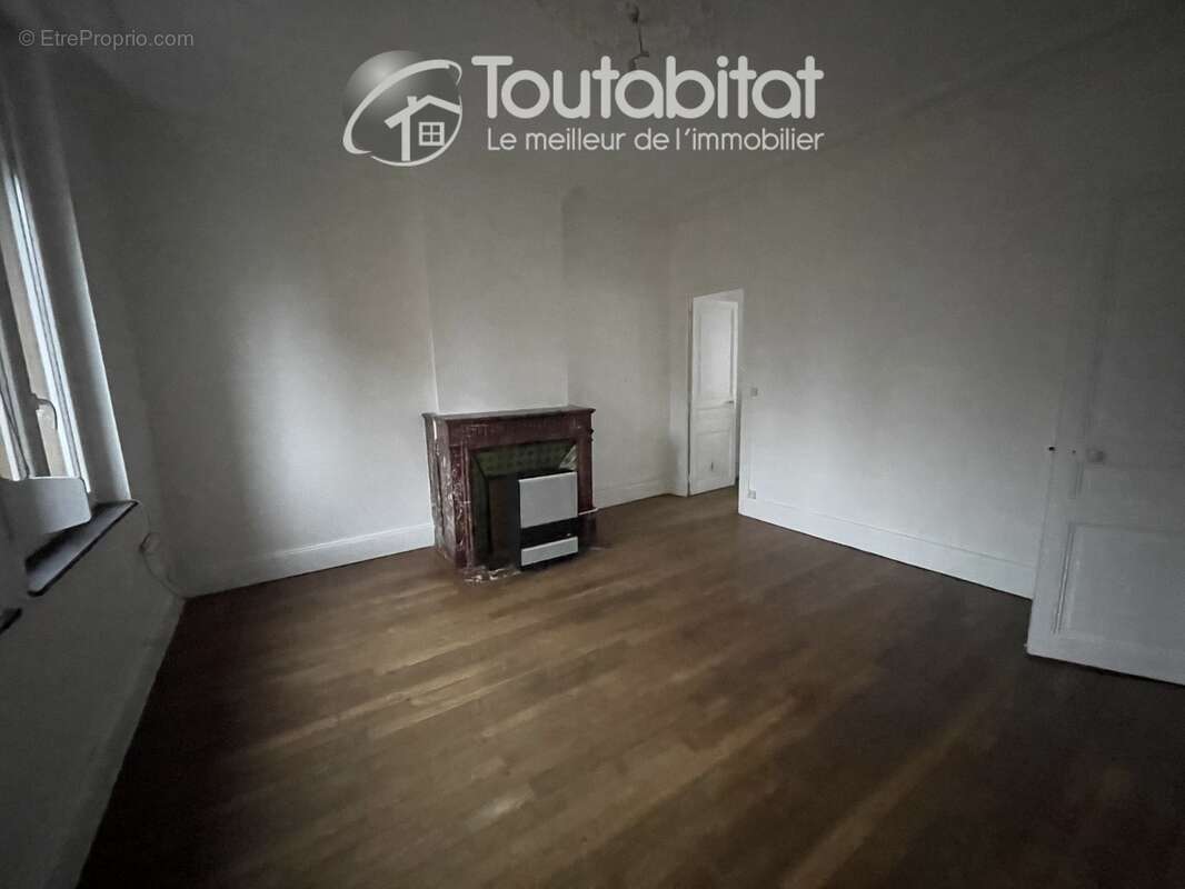 Appartement à CHARLEVILLE-MEZIERES
