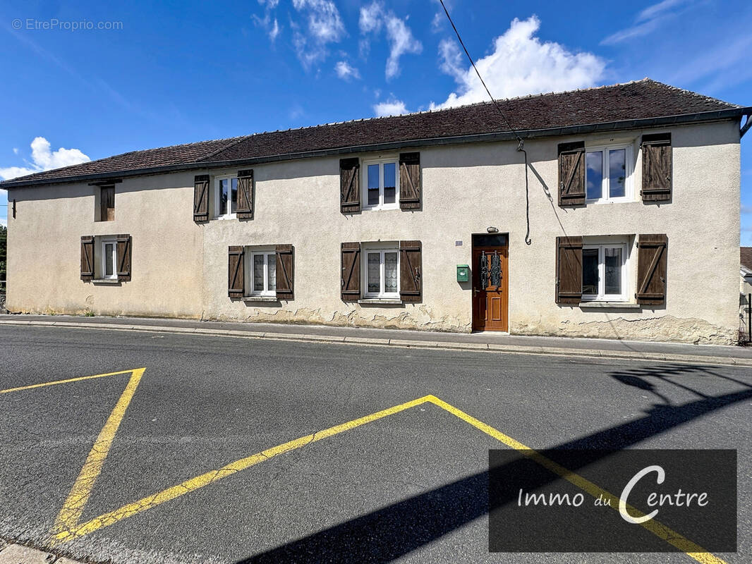 Maison à MONTMIRAIL