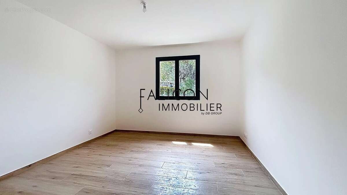 Maison à TOURRETTE-LEVENS