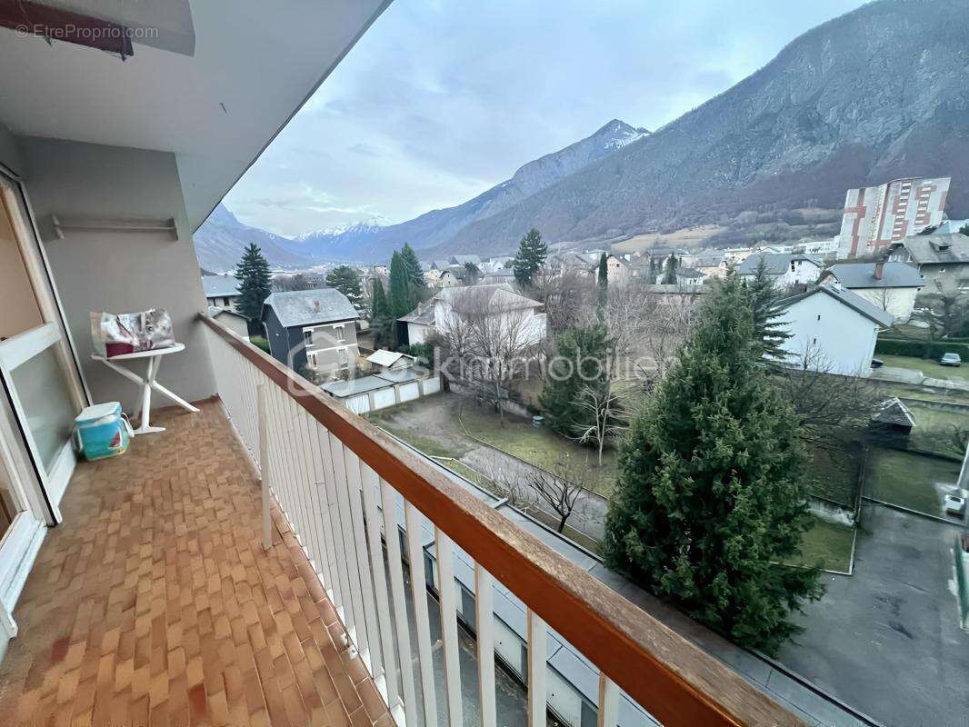 Appartement à SAINT-JEAN-DE-MAURIENNE