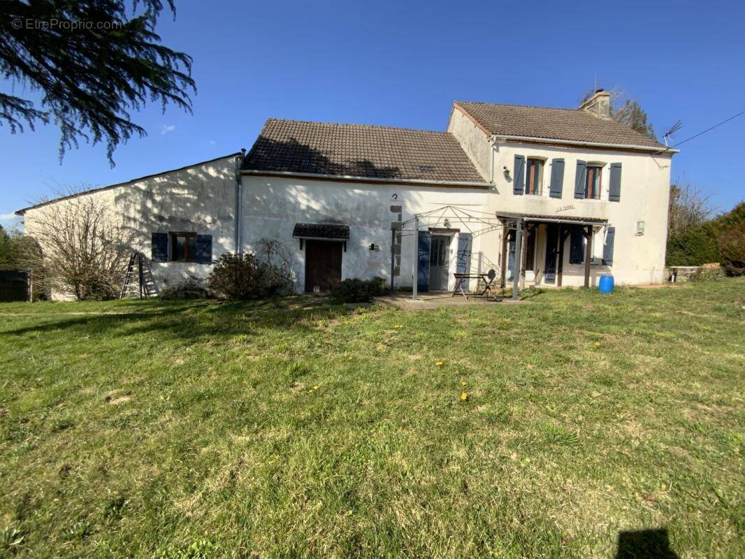 Maison à NOUZIERS