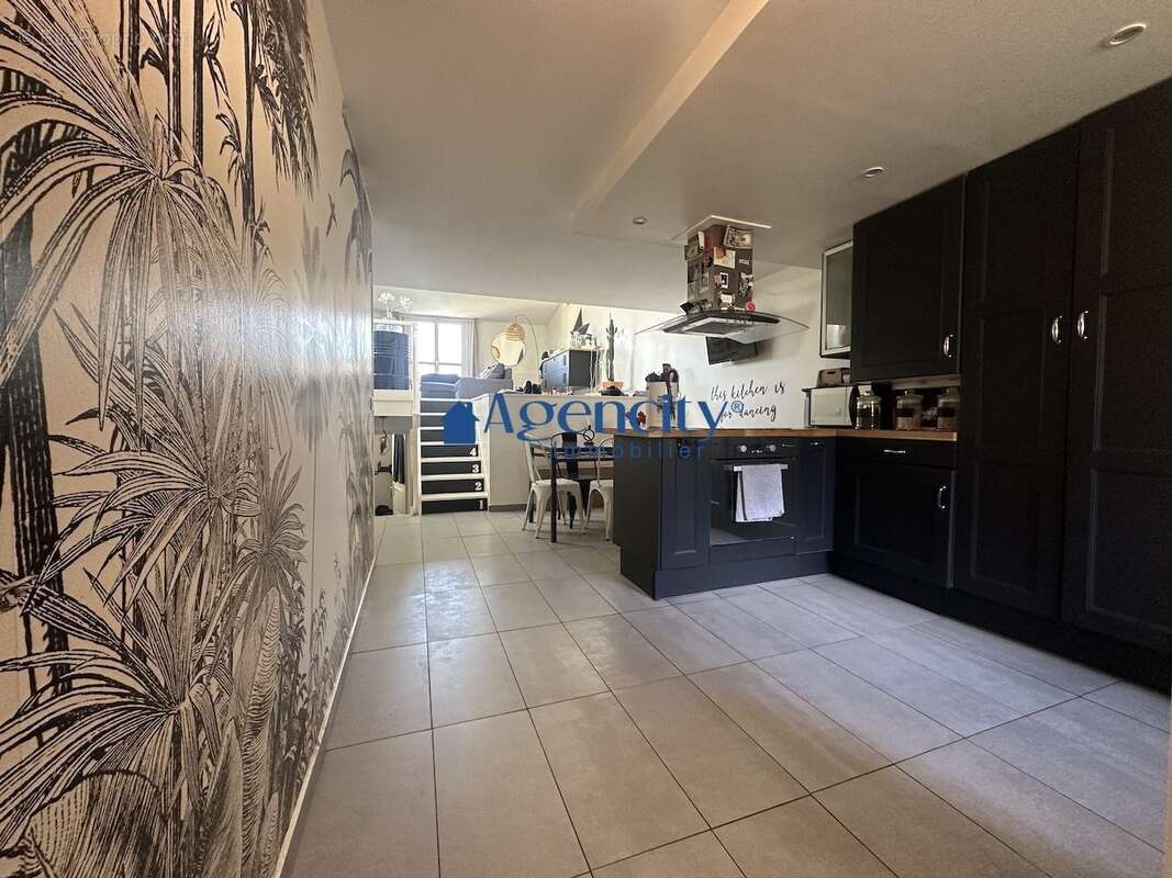 Entrée, cuisine - Appartement à TORCY