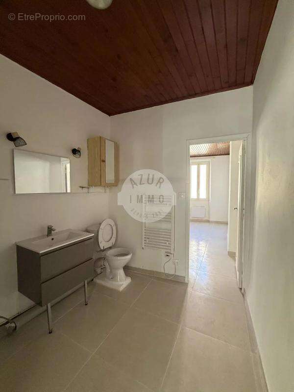 Appartement à ROQUEVAIRE