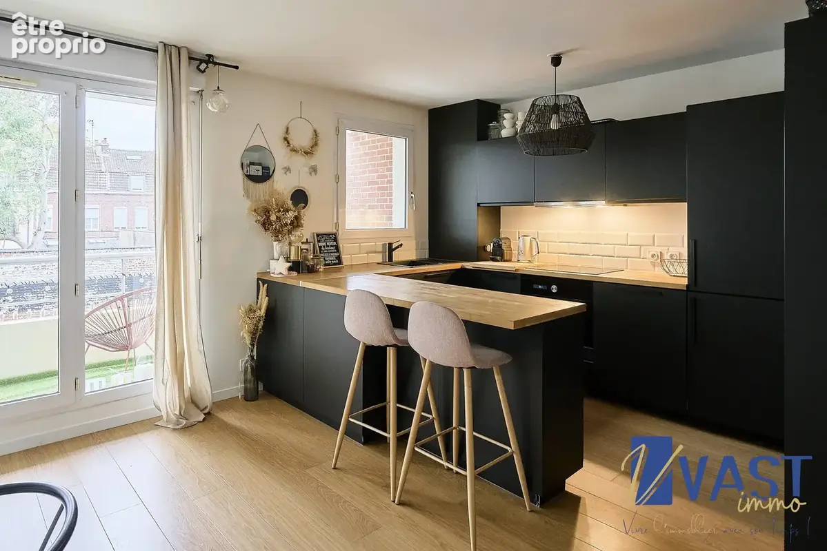 Appartement 2 pièces 50 m² à vendre à Lille (59800) - photo 2