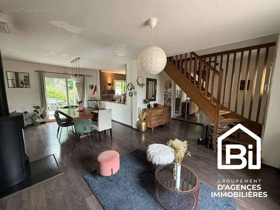 Maison à AMAYE-SUR-ORNE