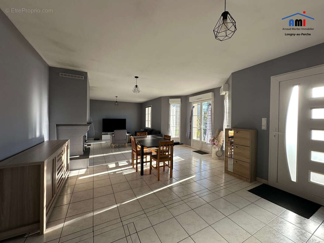 Maison à LONGNY-AU-PERCHE