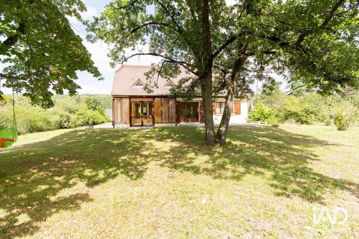 Terrain 5641 m² à Moisson  - photo 2