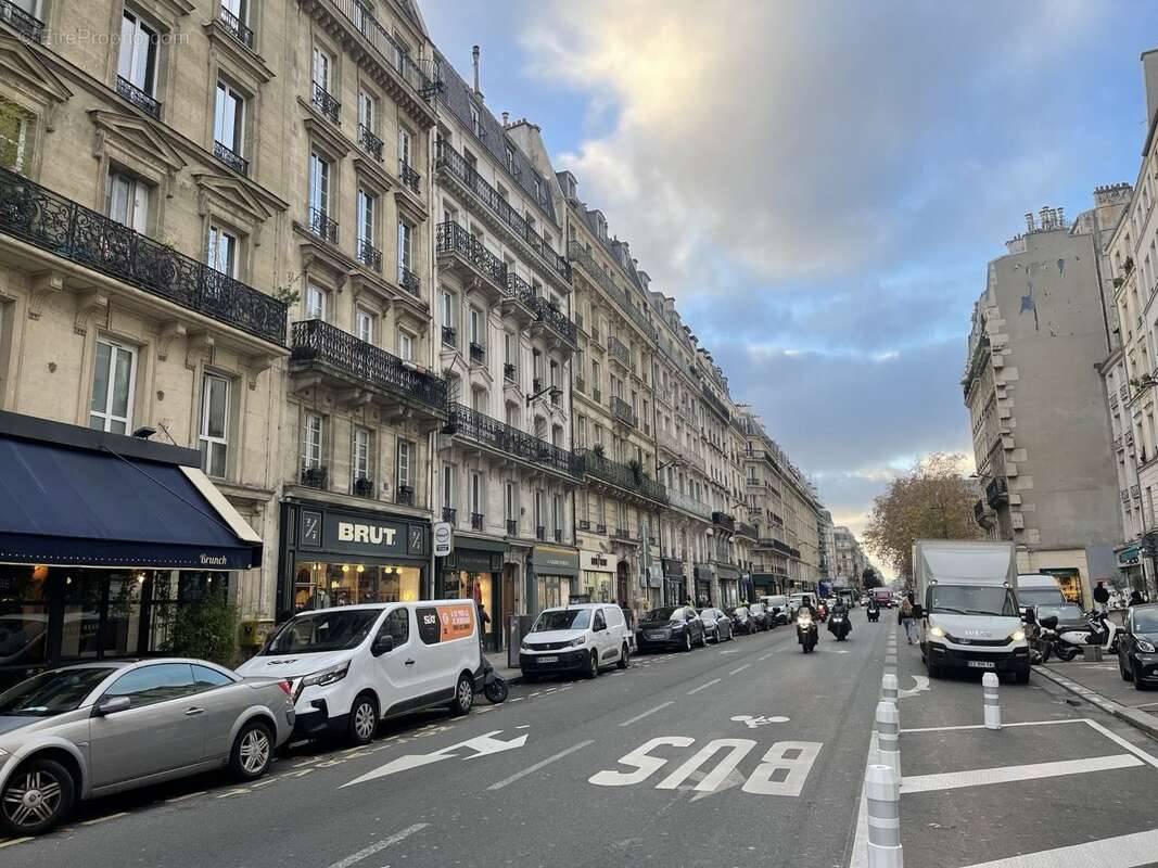 Autre à PARIS-3E