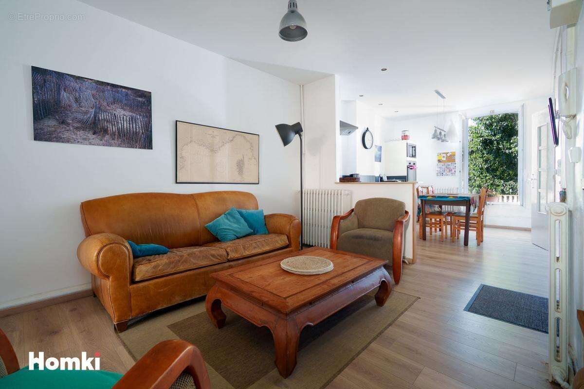 Appartement T3 de 65 m2 à Sète 34200 - photo 2