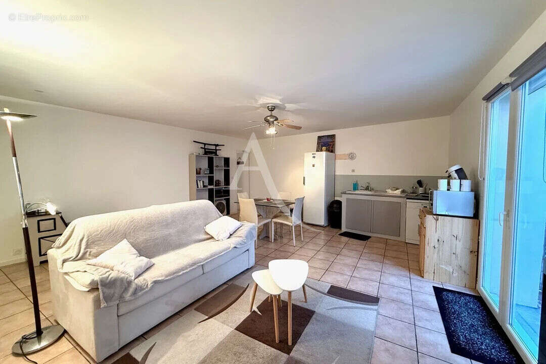 Appartement à MEZE