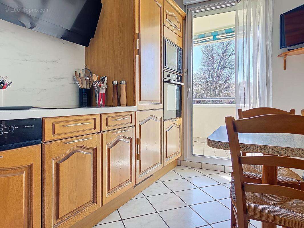 Appartement - 3 Chambres - 2  Balcons - 2 Caves - Garage possible en sus - Proche toutes commodités - photo 19