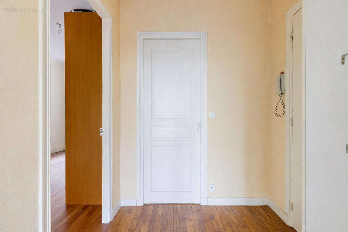 Appartement à PARIS-12E