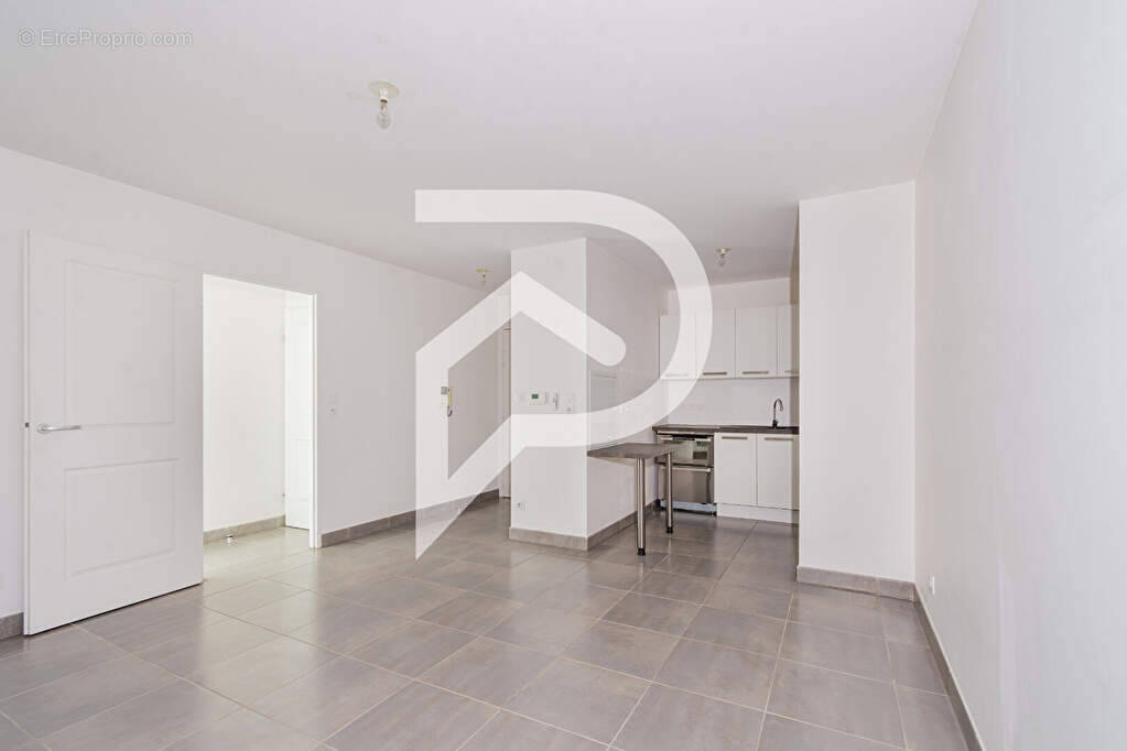 Appartement à MARSEILLE-7E