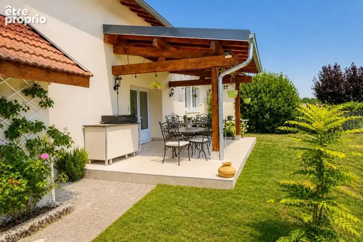 Maison de 6 pièces de 165 m² à La Truchère - photo 4