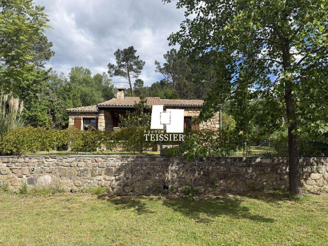 Maison à LES SALELLES