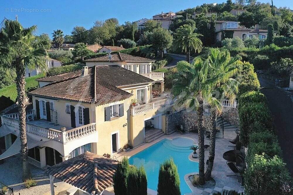 Maison à LES ADRETS-DE-L&#039;ESTEREL