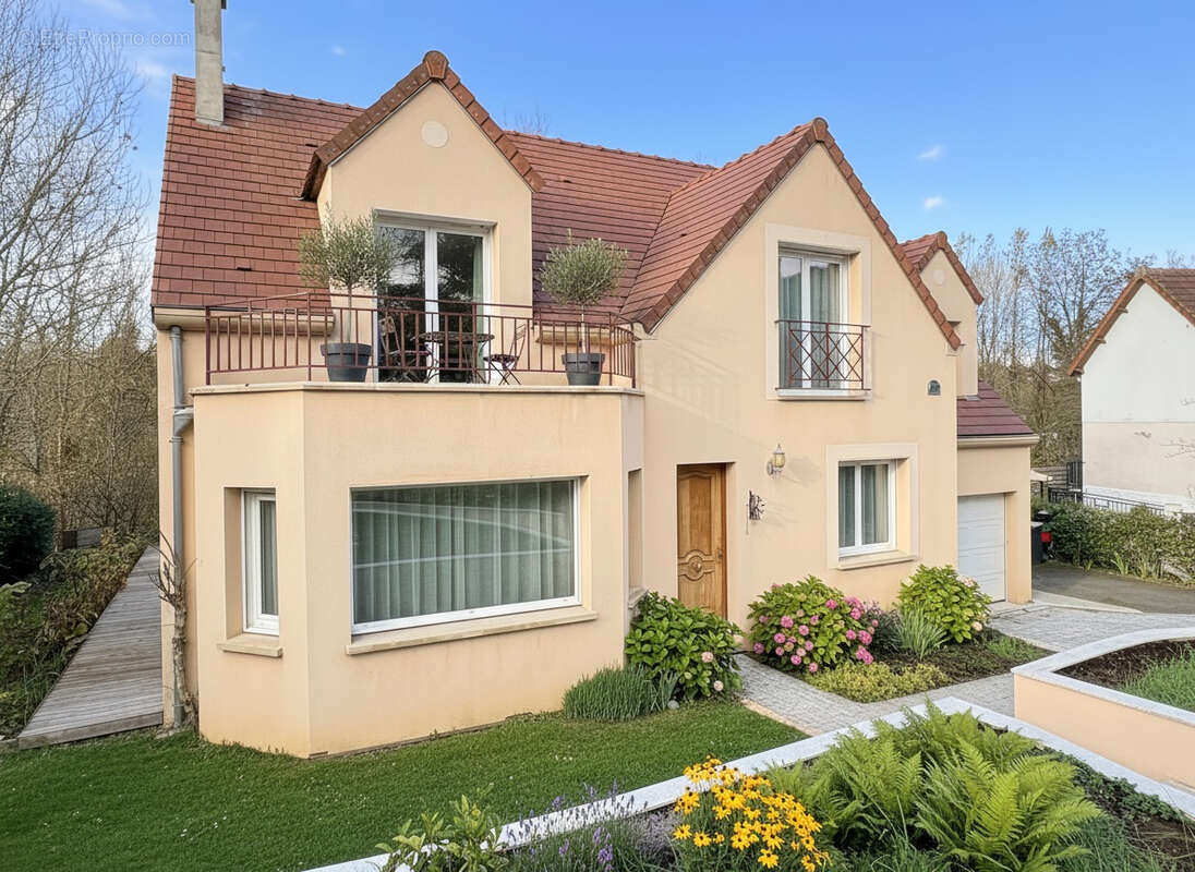 Maison à SUCY-EN-BRIE