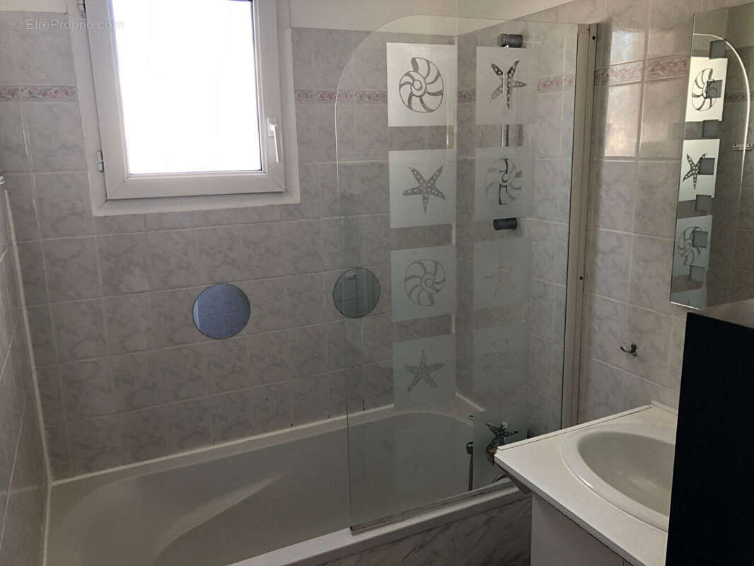 Maison à SALLES-SUR-MER