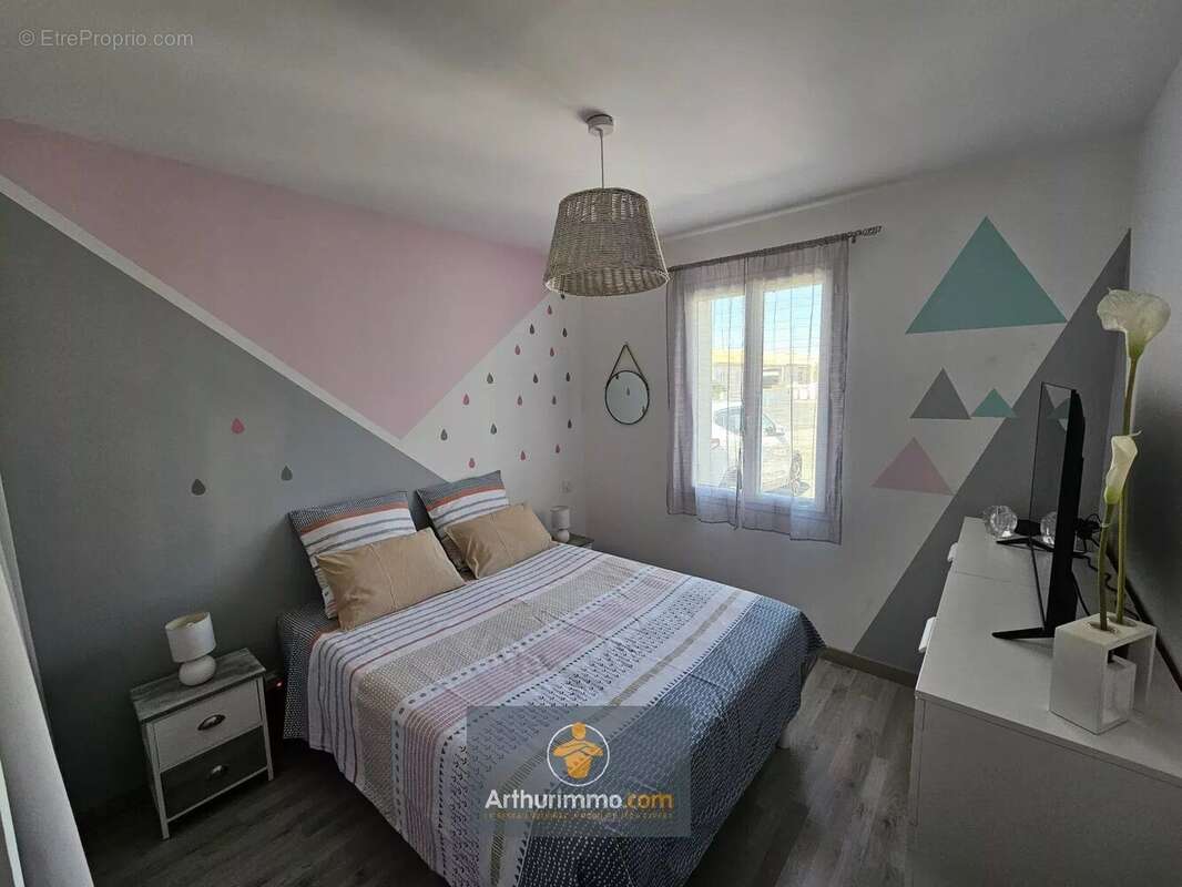 Maison à SAINT-JEAN-DE-LIVERSAY