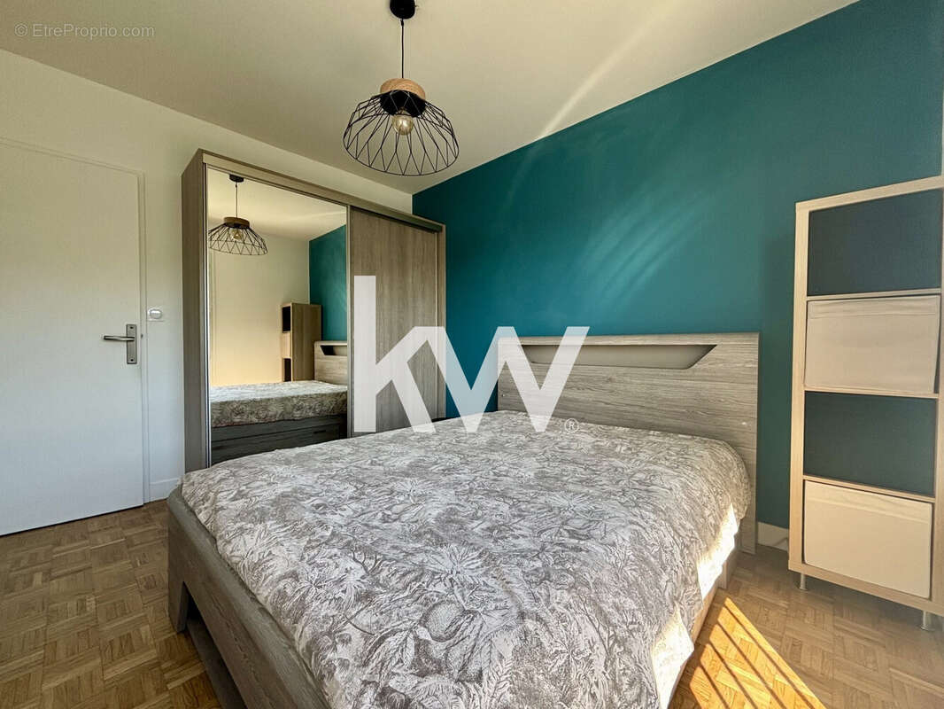 Appartement 78 m² à Saint-Etienne  - photo 4