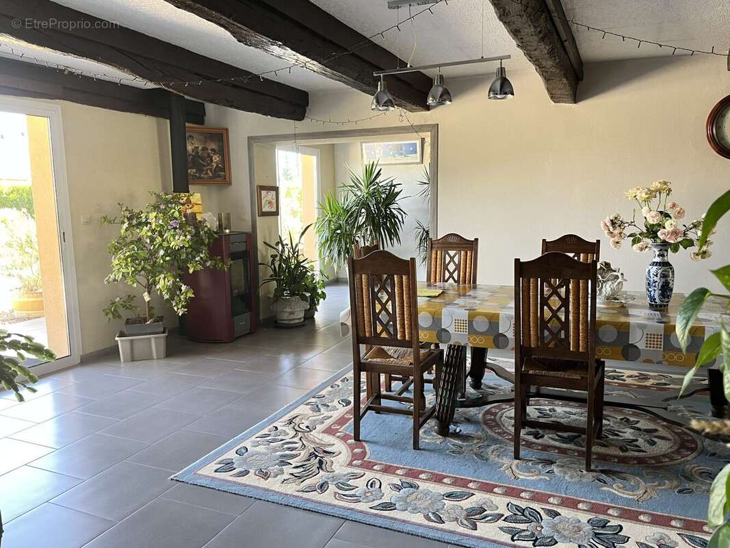 Maison 250 m² à Rancy  - photo 5