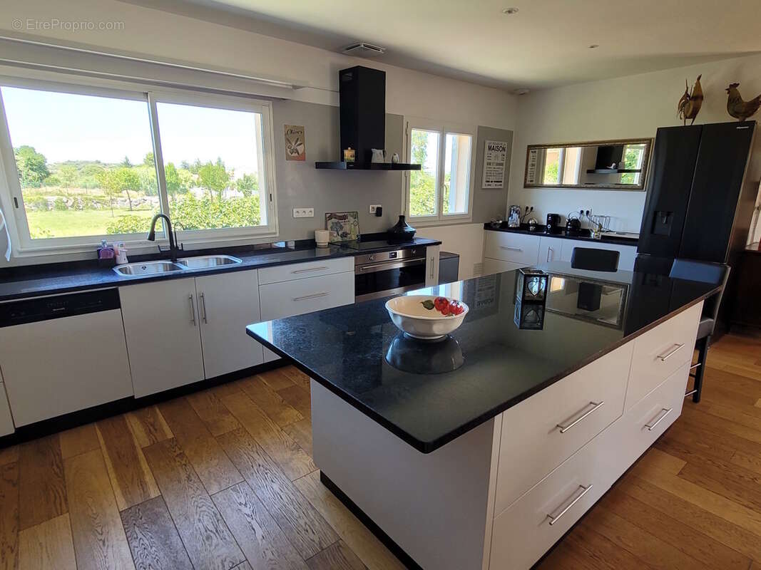 Maison à ALIGNAN-DU-VENT