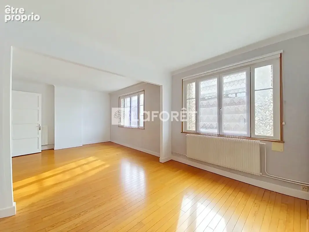 Appartement Gray 3 pièces - photo 2